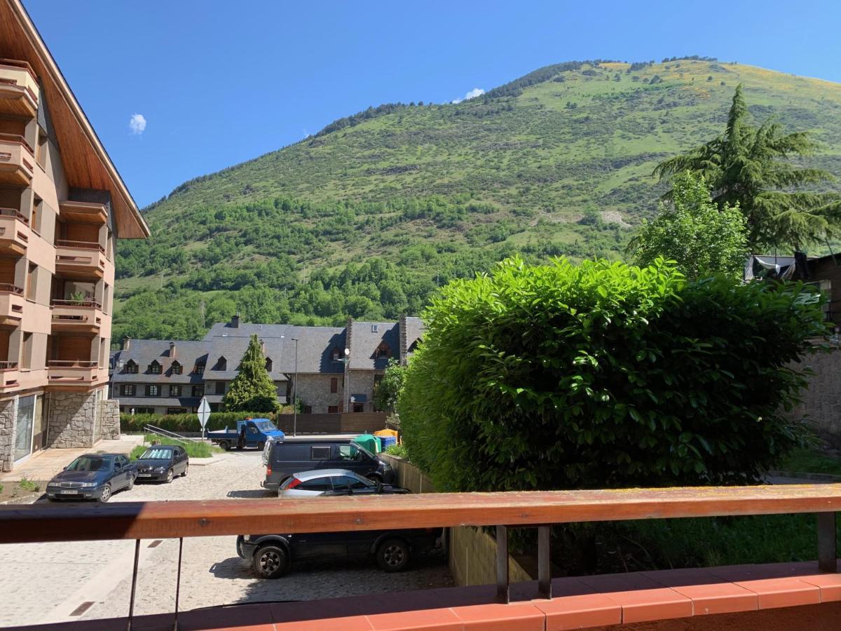 Apartament Reformat I Acollidor A Vielha, Ben Ubicat Betren ภายนอก รูปภาพ